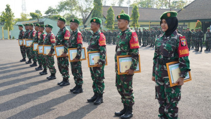 Sepuluh Finalis Lomba Babinsa Inspiratif Peroleh Penghargaan dari Danrem 084/Bhaskara Jaya