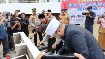 Kesulitan Air, Polda Bengkulu Salurkan Bantuan Sosial Penyediaan Air Bersih Bagi 50 KK