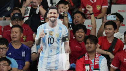 3 Aksi Menarik Suporter di Laga Timnas Indonesia Vs Argentina
