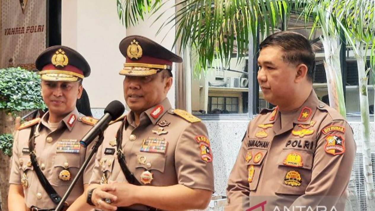 Buntut Pedagang Bubur Ditipu Rekrutmen Polri, AKP SW Jalani Patsus, Asisten Kapolri: PTDH dan Pidana Menanti Jika Terbukti
            - galeri foto