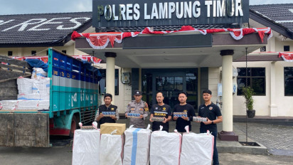 Polres Lampung Timur Amankan 56.800 Bungkus Rokok Ilegal Berbagai Merk