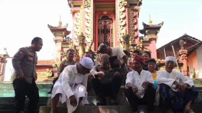 Sambut HUT Bhayangkara ke-77, Polres Pringsewu Revitalisasi Pura Giri Sutra Sebagai Wisata Religi