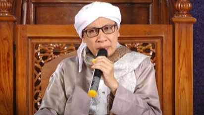 Buya Yahya Sarankan Muslim yang Bekerja Tetap Amalkan Dzikir Petang Meski Tak Bisa Tinggalkan Aktivitas