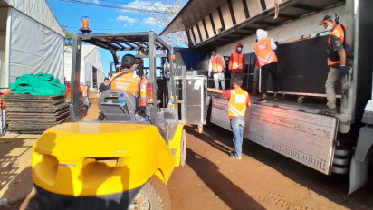 7 Truk Logistik MXGP Berupa Sepeda Motor dan Perlengkapan Balap Seberat 32 Ton Tiba di Sirkuit Samota