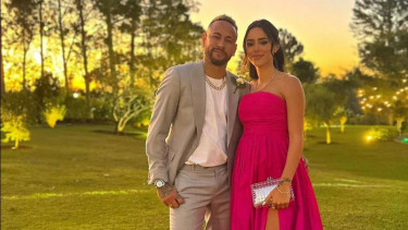 Pasangan Sedang Hamil Anak Pertama, Neymar Minta Maaf karena Telah Berselingkuh