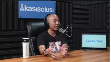 Wendy Lofu Pria yang Ngaku Benci Islam sampai Nabi Muhammad Difitnah, yang Berujung Ucap Syahadat.