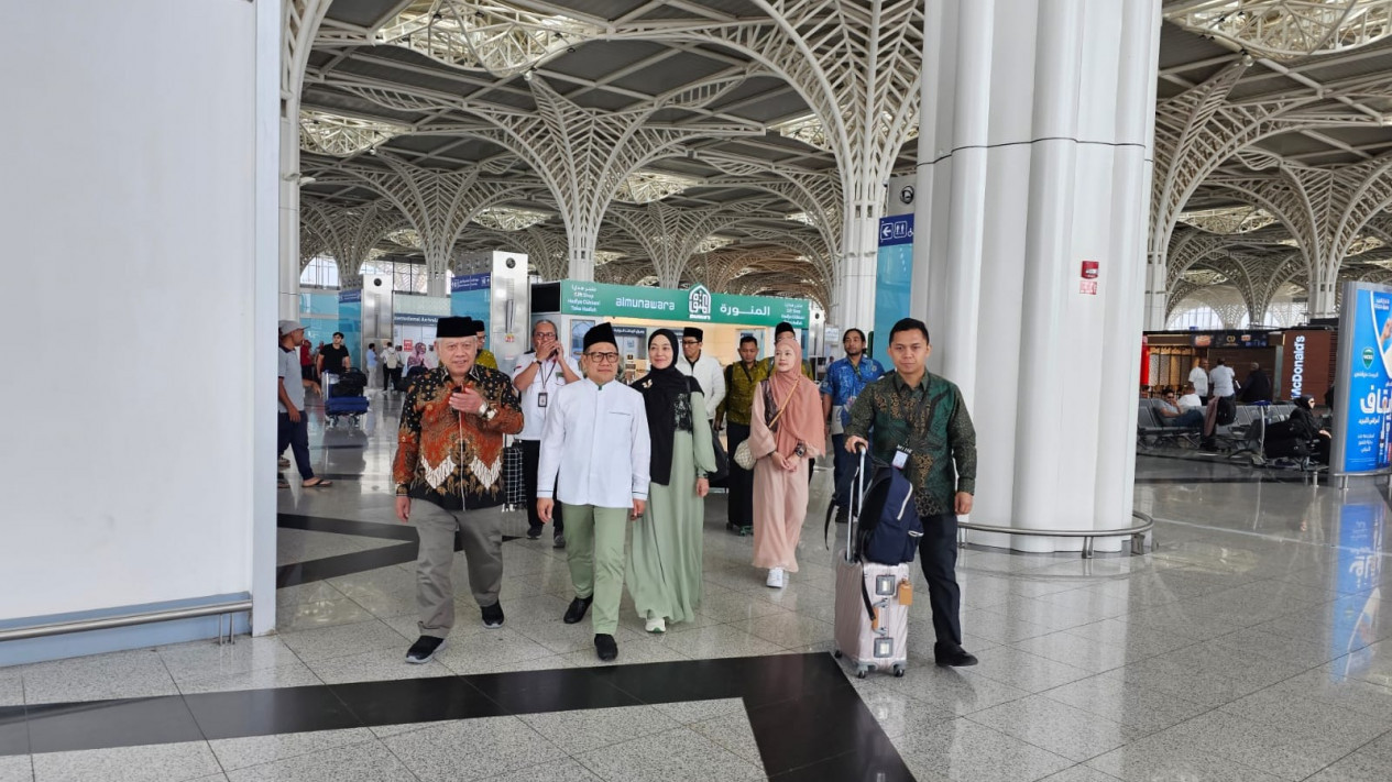 Pantau Pelaksanaan Haji 1444 H, Muhaimin Iskandar Pimpin Timwas Haji Tahap II DPR RI
            - galeri foto