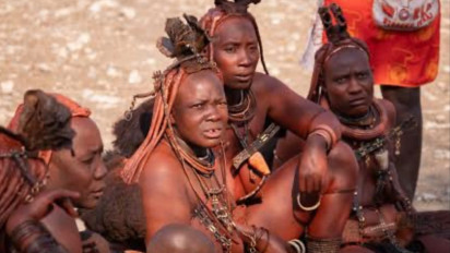 Mengenal Tradisi Unik Suku Himba, Tawari Seks ke Tamu hingga Tak Pernah Mandi Tapi Tampil Menawan