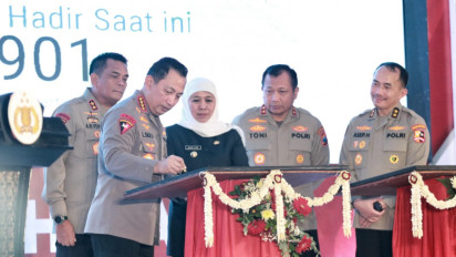 Kapolri Hadiri Pemecahan Rekor MURI 33 Ribu Tangan Bantuan Hidup Dasar, Puncak Bulan Bhakti Kesehatan di Surabaya