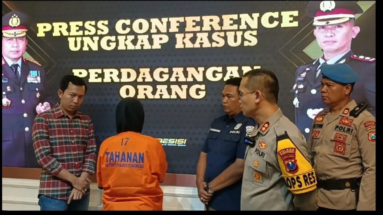 Ini Modus Biduan Hamil 8 Bulan Tersangka Kasus TPPO di Ponorogo, yang Perdayai Korbannya
            - galeri foto