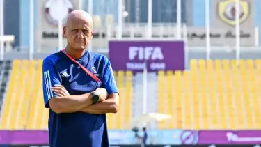 Wasit Pierluigi Collina