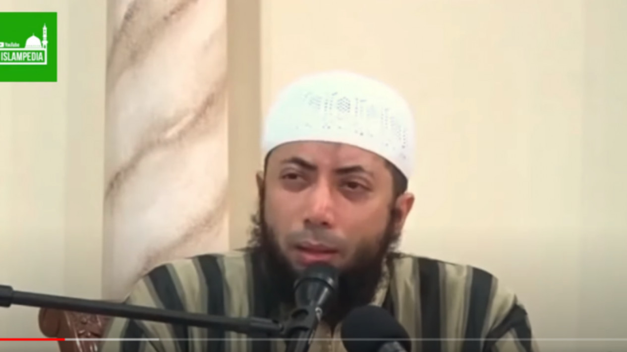 Hukum Menikahi Wanita yang Sudah Hamil Duluan, Sah atau Tidak? Ustaz Khalid Basalamah Ungkap Hal ini, Katanya...
            - galeri foto