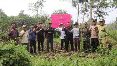 Kejagung Titipkan Aset 11 Bidang Tanah Seluas 130.746 M2 Milik Terpidana Jiwasraya Benny Tjokro ke Camat Parung Panjang