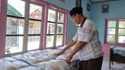 Adik Panji Gumilang Ungkap Kakaknya Suka Berbagi ke Masyarakat di Kecamatan Dukun Gresik