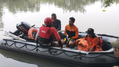 Kakak Beradik Tenggelam di Sungai Gunungsari Surabaya, Satu Korban Ditemukan Tewas