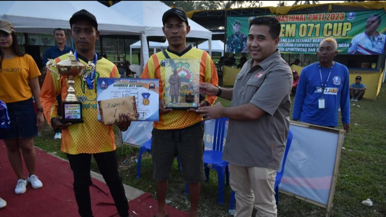 Jalin Silaturahmi, Lomba Burung Merpati Terbang Tinggi Digelar di Banyumas
            - galeri foto