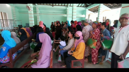 Jelang Idul Adha, Ratusan Warga di Madiun Serbu Operasi Pasar Murah