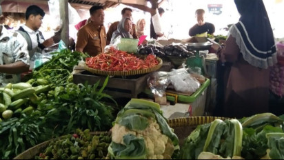 Pemerintah Kabupaten Pali Lakukan Sidak Harga Bahan Pokok Menjelang Idul Adha