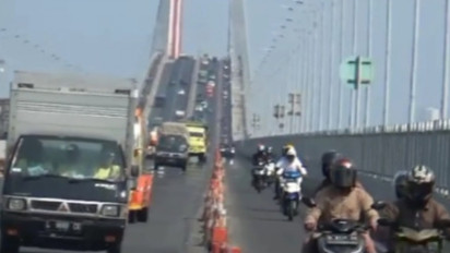 Jelang Lebaran Idul Adha, Jalur Tol Suramadu Dipadati Kendaraan Pemudik
