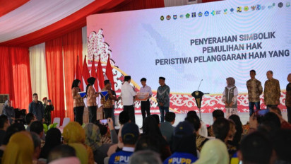Kemendikbudristek Serahkan Beasiswa Pendidikan kepada Anak Korban Pelanggaran HAM Berat di Aceh