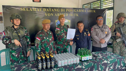 Satgas Pamtas RI-Malaysia Yonarmed 16/TK Amankan Miras Asal Malaysia di Jalur Tikus