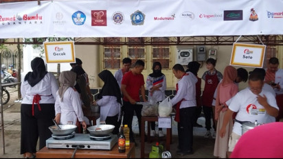 Unik! Puluhan Chef Hotel Berbintang dam Resto Kenamaan di Yogya Turun Tangan Memasak Daging Kurban Gratis Untuk Dhuafa