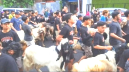 Tradisi Arak-arakan Hewan Kurban di Kampung Temenggungan Malang Dari Tahun 1970 Sampai Sekarang