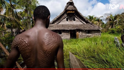 Mencengangkan, 5 Ritual Kedewasaan Paling Brutal Berbagai Suku di Dunia, Bahkan Sampai Menyerupai Buaya Agar....