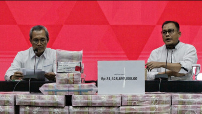 Wow! Lukas Enembe Pakai Duit APBD untuk Main Judi di Singapura