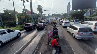 Libur Iduladha: Antrean Capai Gerbang Tol Ciawi, Kendaraan Arah Puncak Langsung One Way