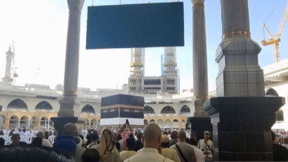 Jutaan Haji di Seluruh Dunia Tunaikan Tawaf Wada sebelum Tinggalkan Mekah