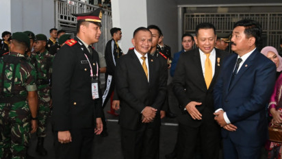 Wakil Ketua DPR RI KORPOLKAM Menghadiri Upacara Peringatan Hari Bhayangkara ke-77