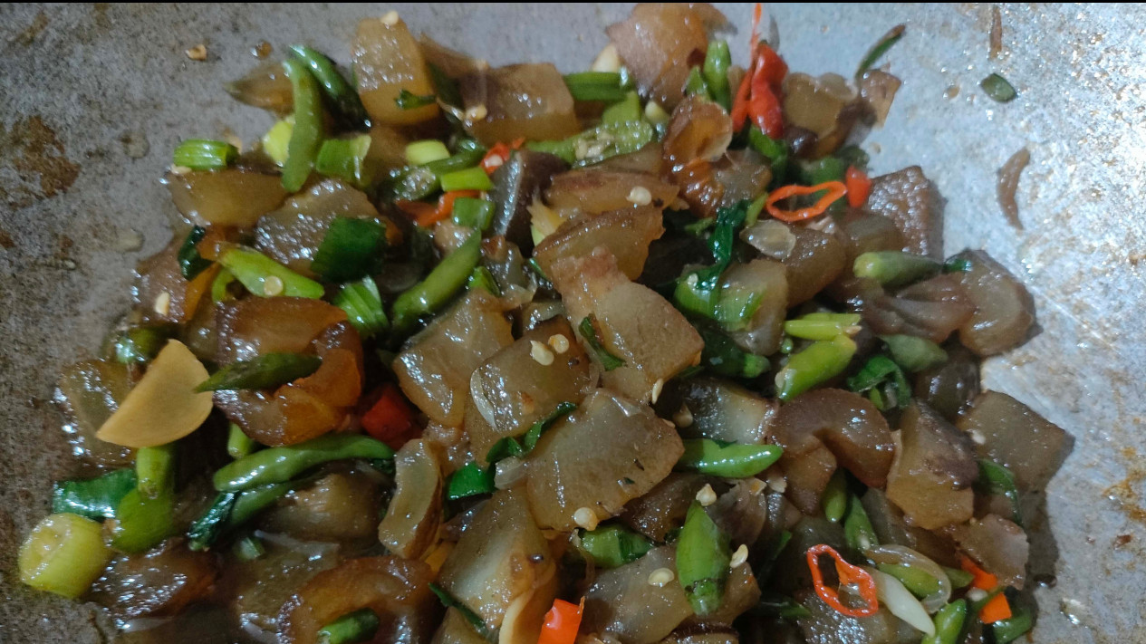 Oseng Kikil Kambing khas Musi Banyuasin Wajib Dicoba, Rasanya Bikin Nagih
            - galeri foto