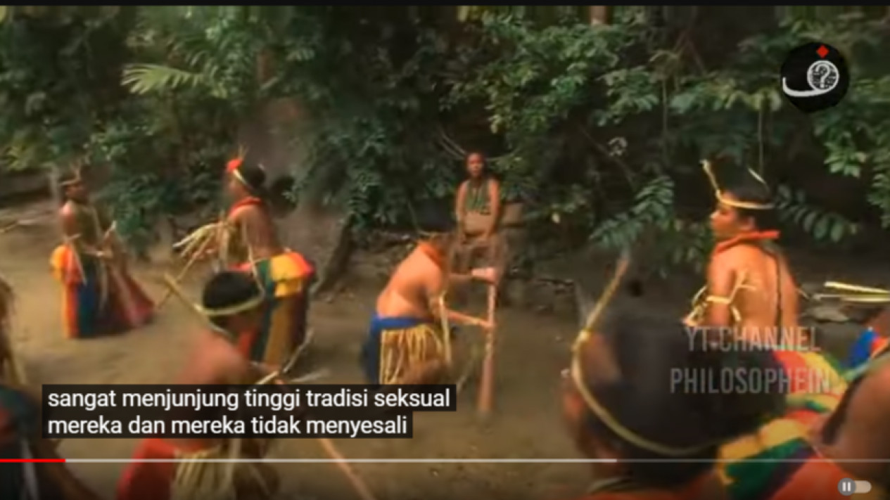 Suku Mangaia Punya Tradisi 'Gila', Bocah 13 Tahun Dipersilahkan Hubungan Intim dengan Wanita Dewasa
            - galeri foto