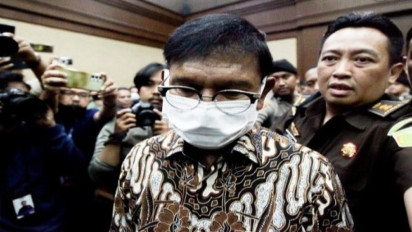 Survei Indikator: Masih Banyak Publik yang Meyakini Kasus Korupsi BTS Johnny G Plate Bermuatan Politis