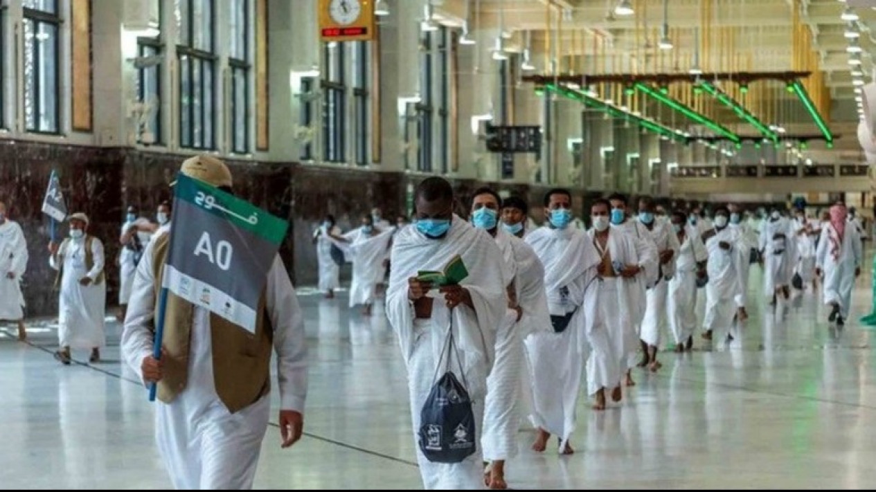 Insiden Saat Arafah, di Mina dan Muzdalifah, Menag Kutip Pernyataan Menteri Haji Arab Saudi:  Saya Juga Merasakan Sakit
            - galeri foto