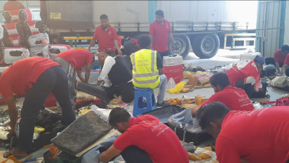 40% Jemaah Haji Pulang Bawa Air Zamzam, Kemenag RI : Koper Berisi Air Zamzam akan Dibongkar