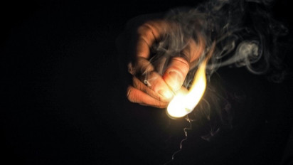 Tega! Seorang Ayah Bakar Hidup-hidup Keluarganya di Jaktim