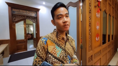 Stadion Manahan Jadi Calon Venue Piala Dunia U-17, Gibran: Gubernur Pasti Merestui