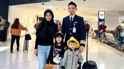Hanya Bisa Pasrah, Istri Mantan Pilot Garuda Ungkap Ketakutannya Saat Capt Rizka Leihitu Bertugas: Anggap Pertemuan Terakhir