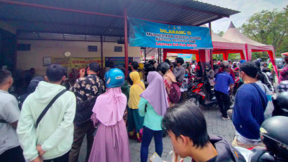 Antrean Pemohon Pajak di Bojonegoro Membludak, Kok Bisa?