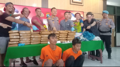 Pengedar Ganja 77 Kilogram Ditangkap di Pariaman Setelah Kejar-kejaran Hingga Tembakan Peringatan