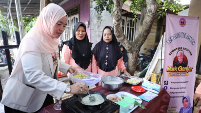 Pelatihan Martabak Kentang Khas Palembang oleh Relawan Mak Ganjar: Meningkatkan Kreativitas Ibu-Ibu dan Potensi UMKM