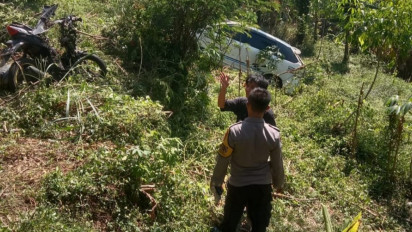 Nahas! Adu Banteng Mobil Versus Motor di Jalur Tengkorak Malangbong, Mobil  Terlempar Ke Jurang, Pengemudi Motor Kritis