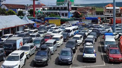 Kemacetan Menuju Pelabuhan Ketapang Makin Parah, Ternyata ini Penyebabnya