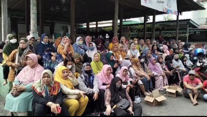 Ratusan Pedagang Teras Malioboro Gerudug Dinas Kebudayaan Kota Yogyakarta