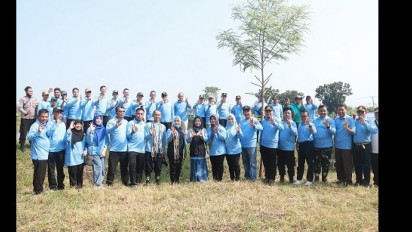 Peringati Hari Lingkungan Hidup, Pemkab Mojokerto Gelar Bersih Sampah Plastik di Sungai Gangsir