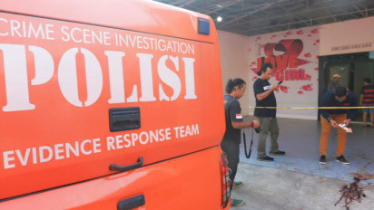 Seorang Pria Tewas Bersimbah Darah Diduga Dibacok Saat Karaoke di Gambilangu Semarang