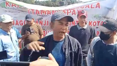 Warga Demo Ancam Tutup TPA Menagih Janji Ganti Rugi Pemerintah