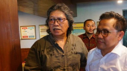 Masih Terbaring Sakit di Rumah Sakit, Cak Nun Didoakan Cak Imin Agar Lekas Sembuh